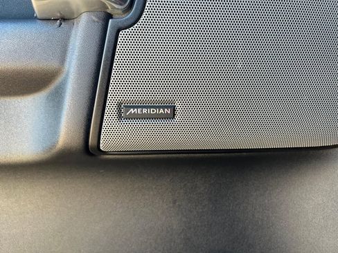 Used 2015 Land Rover LR4 HSE image 10