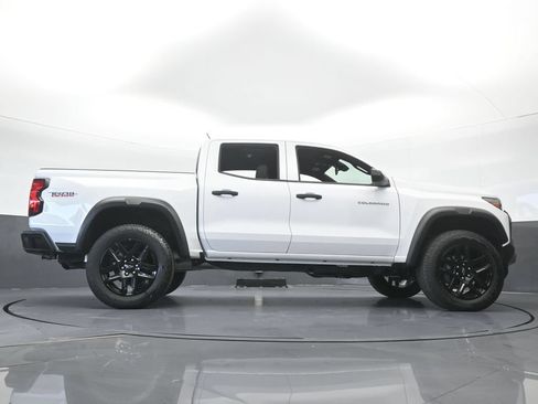 Used 2025 Chevrolet Colorado Trail Boss AWD/4WD image 55