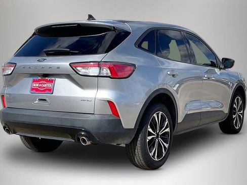 Used 2022 Ford Escape SE w/ SE Sport Appearance Package image 5