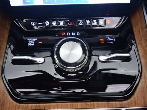 New 2026 Jeep Grand Wagoneer Summit AWD/4WD image 24