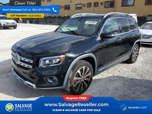 Used 2021 Mercedes-Benz GLB 250 image 1