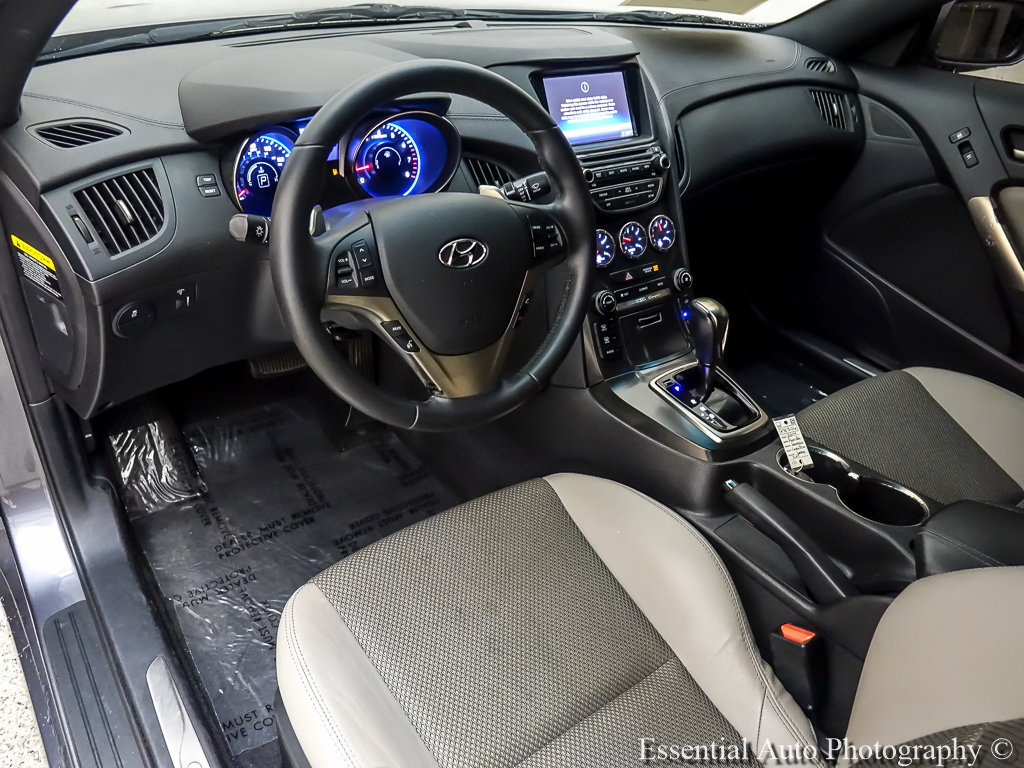 Used 2014 Hyundai Genesis 2.0T RWD image 10