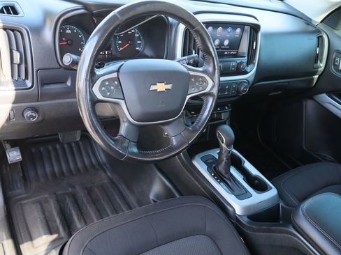 Used 2022 Chevrolet Colorado LT w/ Fleet Safety Package image 10