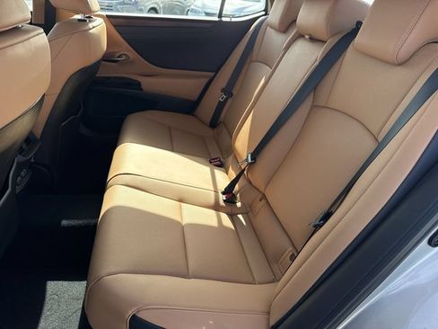 Used 2025 Lexus ES 350 w/ Premium Package FWD image 23