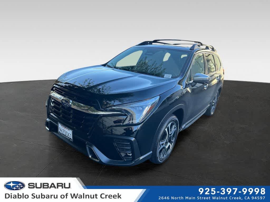 Used 2023 Subaru Ascent Touring AWD/4WD image 1