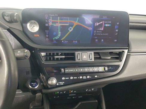 Used 2022 Lexus ES 300h w/ Premium Package image 16