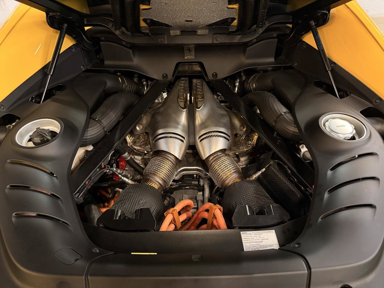 Used 2023 Ferrari 296 GTB RWD image 30