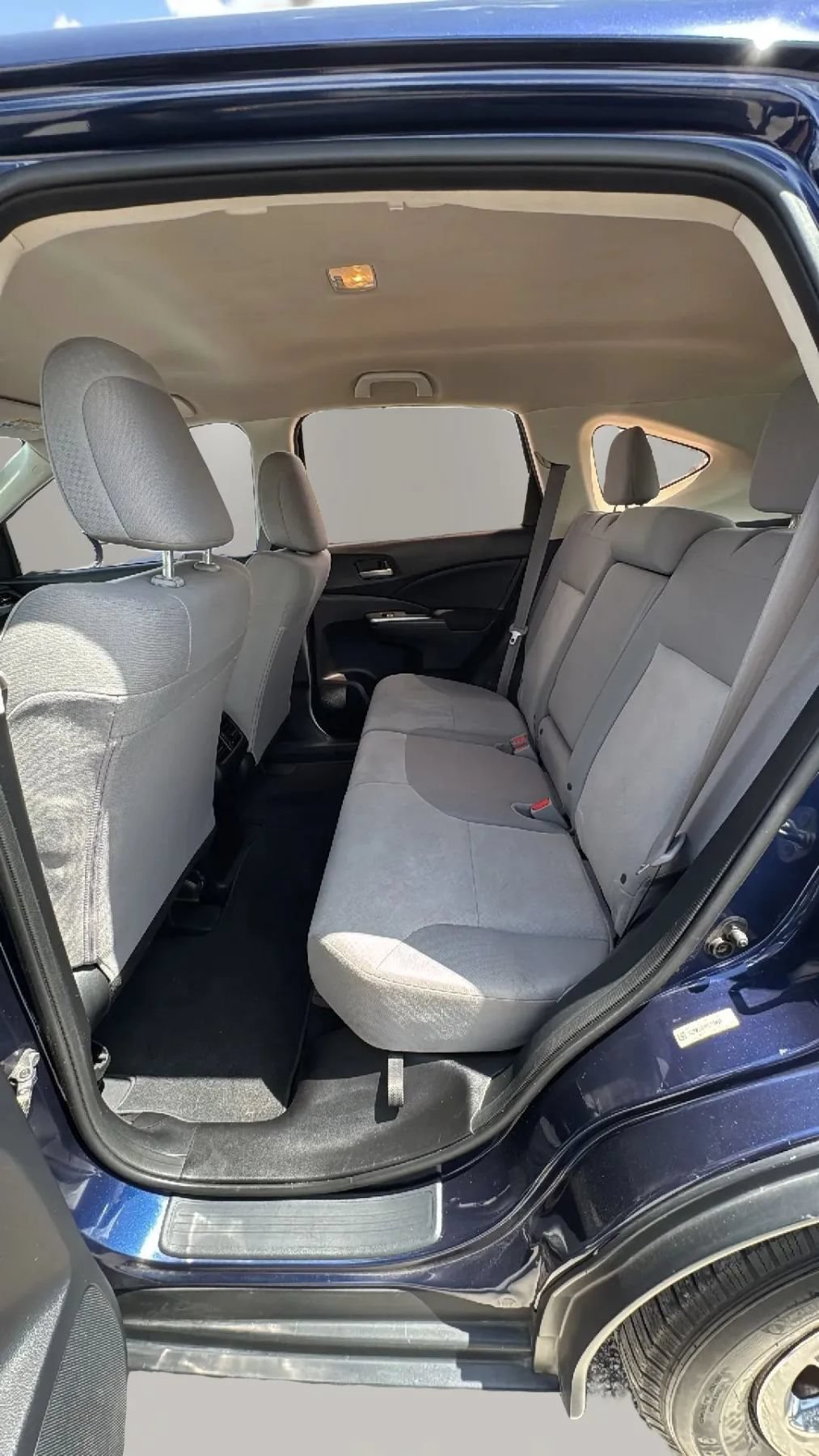 Used 2015 Honda CR-V LX image 12