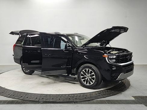 Used 2025 Ford Expedition Max Platinum image 9