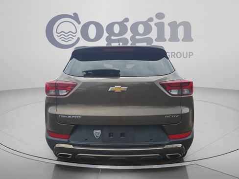 Used 2021 Chevrolet TrailBlazer ACTIV w/ Sun and Liftgate Package FWD image 4