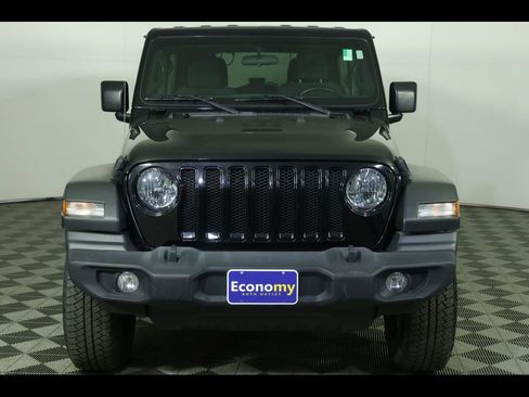 Used 2019 Jeep Wrangler Unlimited Sport AWD/4WD image 12
