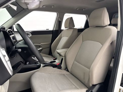 Used 2023 Kia Soul LX FWD image 19