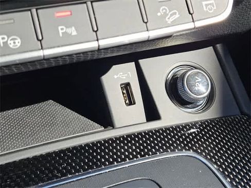 Used 2020 Audi SQ5 Prestige image 34