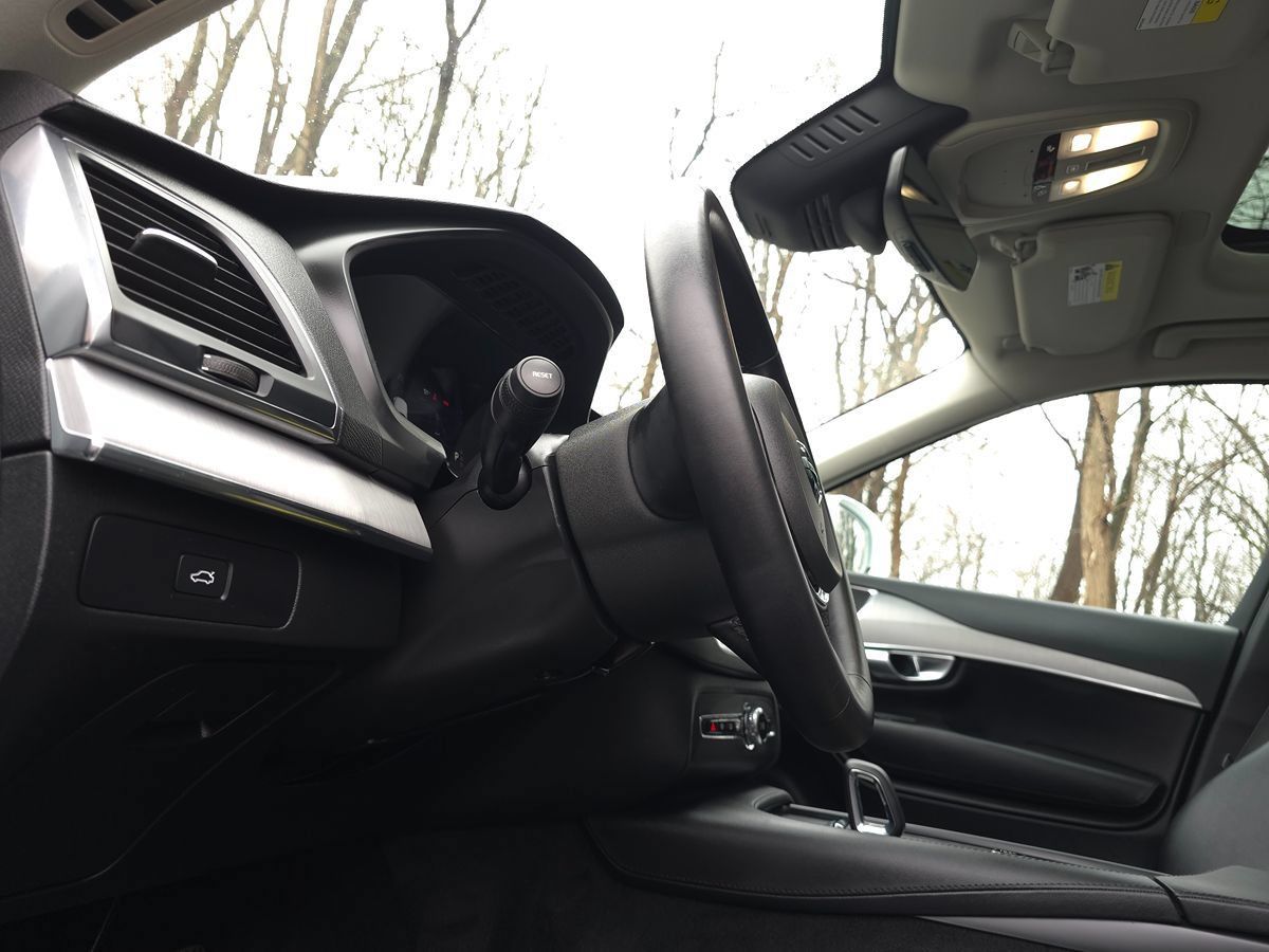 Used 2024 Volvo XC90 B5 Core w/ Climate Package AWD/4WD image 33
