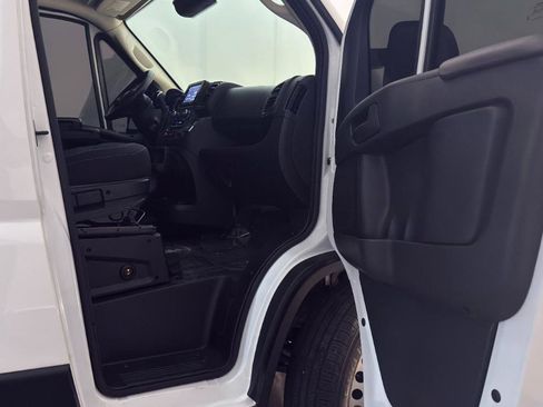 Used 2024 RAM ProMaster 2500 w/ Cold Weather Group FWD image 22