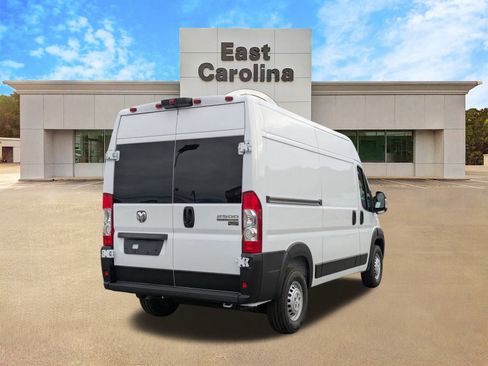 New 2026 RAM ProMaster 2500 w/ Convenience Group image 3