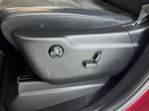 Used 2020 Jeep Grand Cherokee Altitude image 15