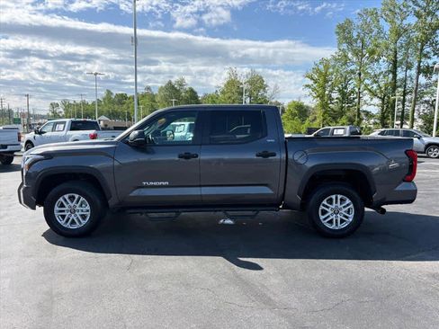 Used 2025 Toyota Tundra SR5 w/ SR5 Convenience Package AWD/4WD image 27