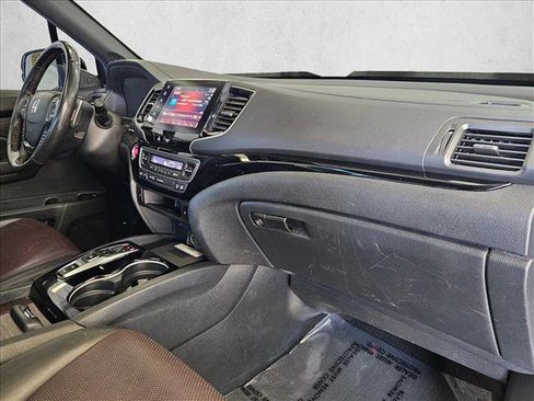 Used 2022 Honda Ridgeline Black Edition image 21