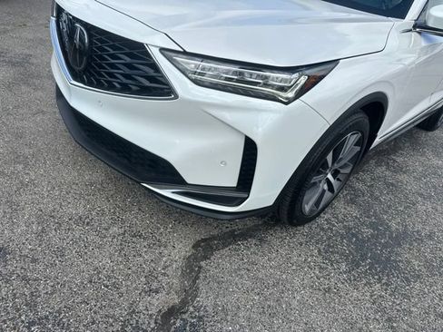 Used 2025 Acura MDX SH-AWD w/ Technology Package image 9