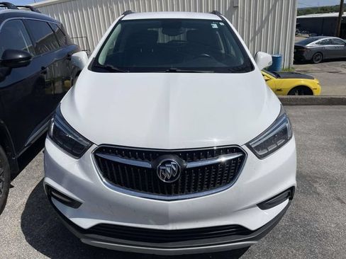 Used 2020 Buick Encore Essence AWD/4WD image 2