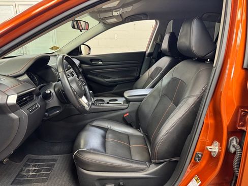 Used 2019 Nissan Altima 2.5 SR FWD image 13