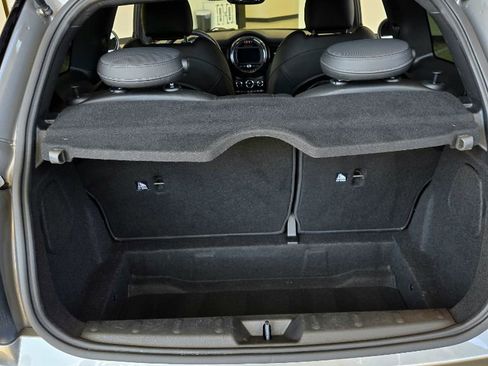 Used 2019 MINI Cooper S w/ Premium Package image 9