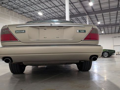 Used 1996 Jaguar XJ6 RWD image 12