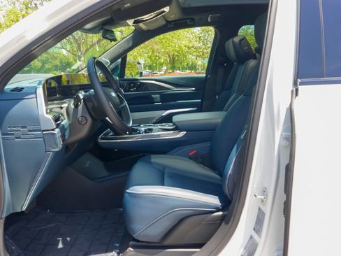 New 2025 Cadillac Escalade IQ Luxury 2 image 25