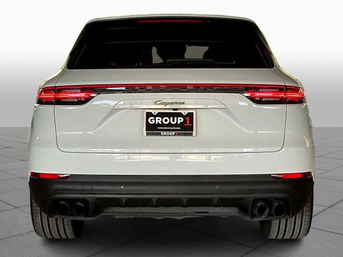 Used 2022 Porsche Cayenne E-Hybrid AWD/4WD image 14
