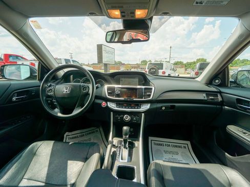 Used 2015 Honda Accord EX-L image 2