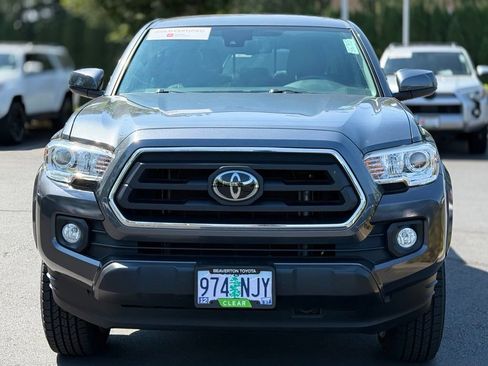 Certified 2021 Toyota Tacoma SR5 AWD/4WD image 8