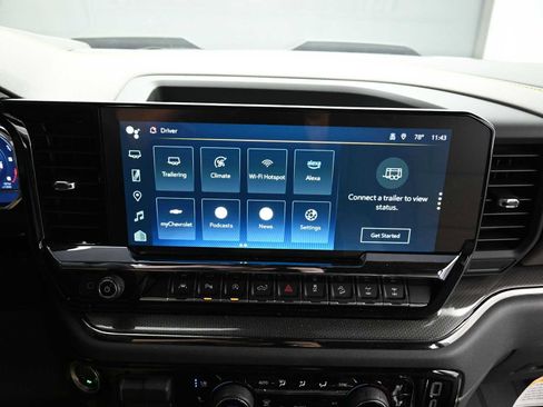 Used 2024 Chevrolet Silverado 1500 ZR2 image 16