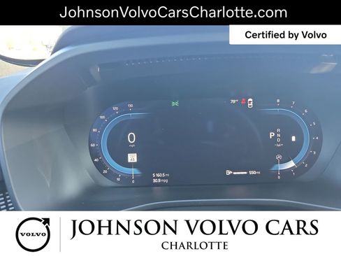 Certified 2025 Volvo XC40 B5 Plus image 19