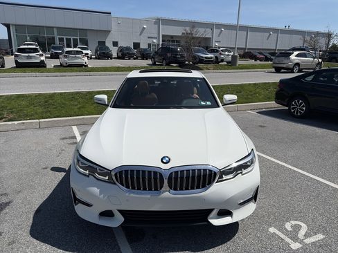 Used 2020 BMW 330i xDrive Sedan w/ Convenience Package image 2