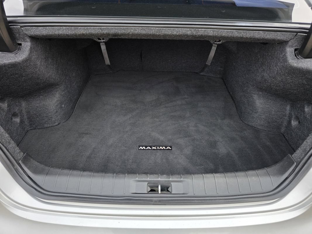 Used 2017 Nissan Maxima Platinum FWD image 18