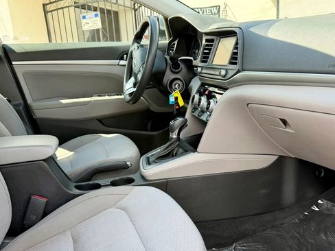 Used 2019 Hyundai Elantra SEL FWD image 8
