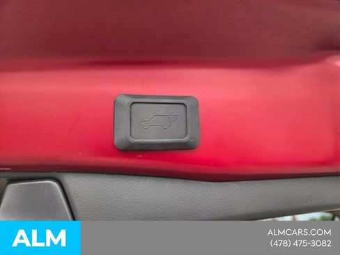 Used 2024 Toyota RAV4 Limited FWD image 13