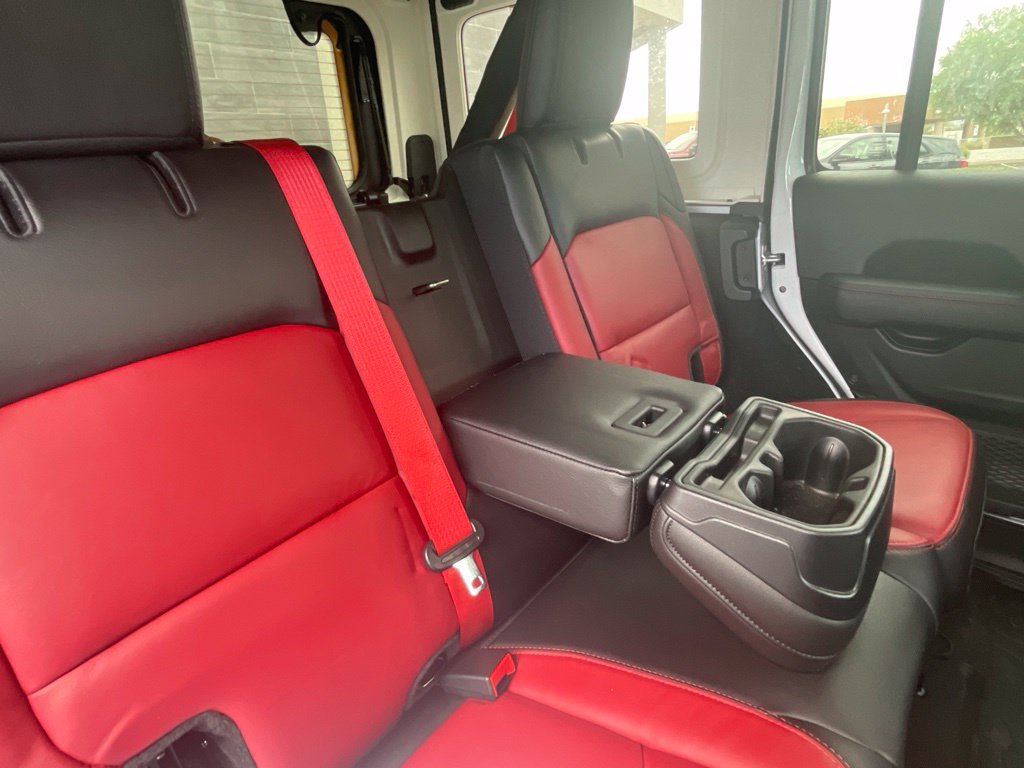 Used 2023 Jeep Wrangler Unlimited Rubicon 392 AWD/4WD image 27