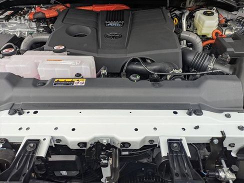 New 2026 Toyota Tundra Limited AWD/4WD image 14