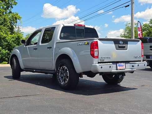 Used 2018 Nissan Frontier PRO-4X AWD/4WD image 10