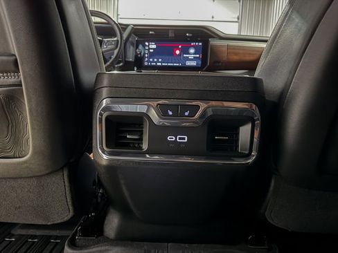 Used 2024 GMC Sierra 2500 Denali Ultimate AWD/4WD image 23