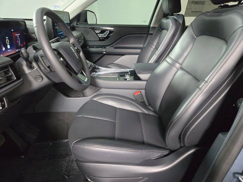 New 2026 Lincoln Aviator 2WD w/ Jet Appearance Package image 13