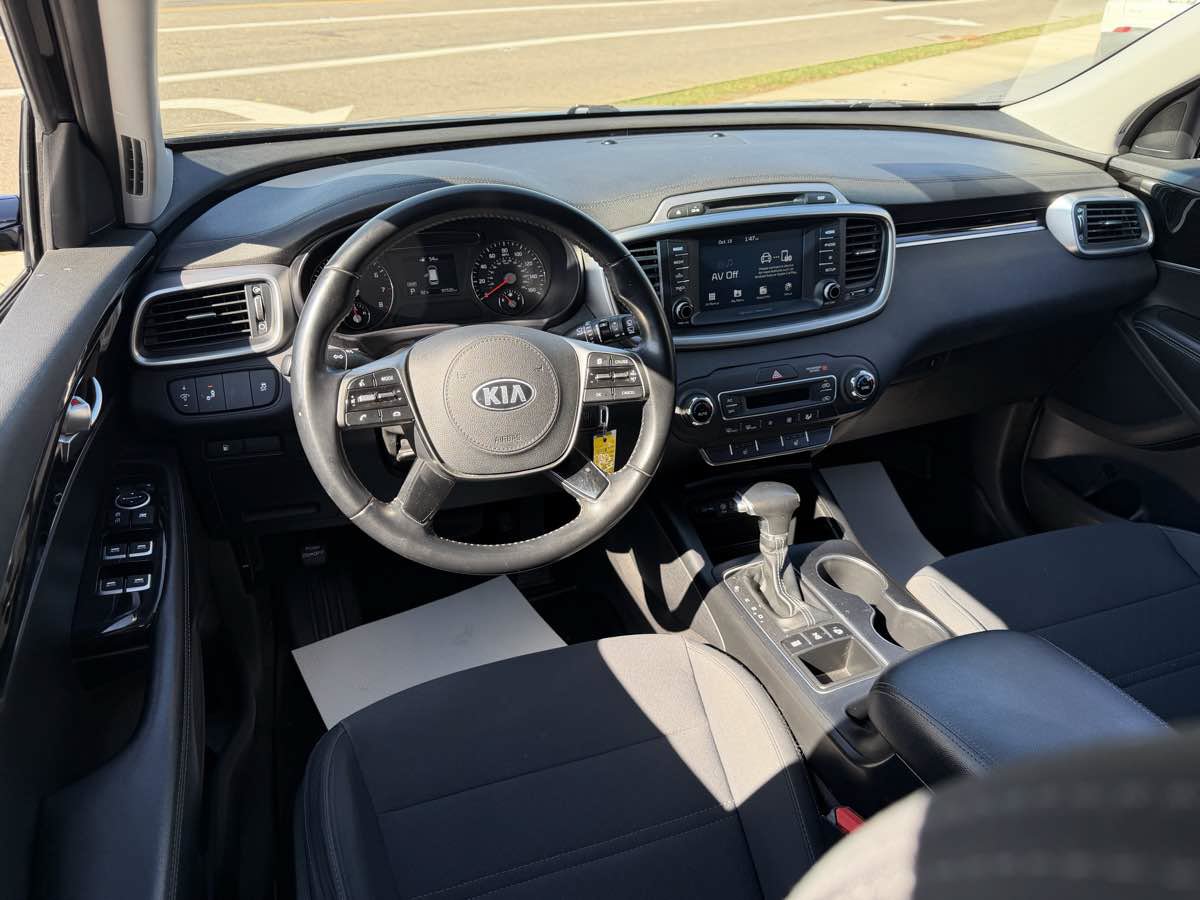 Used 2019 Kia Sorento AWD w/ LX Convenience Package image 12