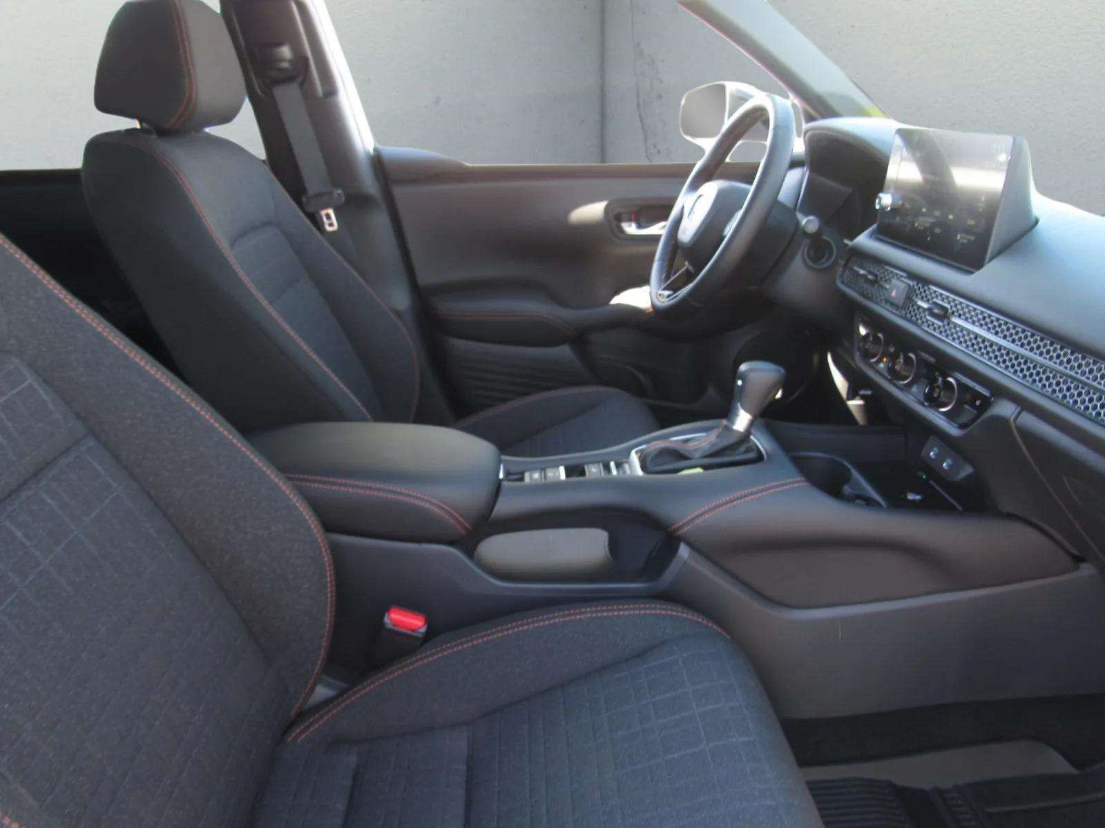 Certified 2027 Honda HR-V Sport image 8