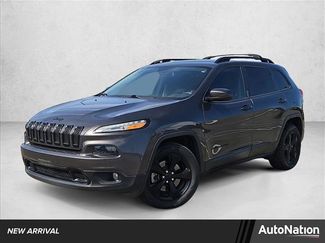 Used 2018 Jeep Cherokee Latitude w/ Altitude Package video 1