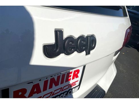 Used 2021 Jeep Grand Cherokee Limited w/ Quick Order Package 28K 80th image 8