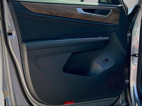 Certified 2026 Volkswagen Atlas SE FWD image 22