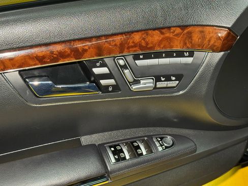 Used 2013 Mercedes-Benz S 550 image 37