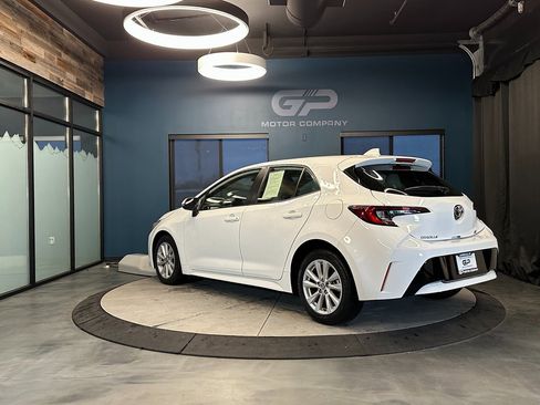 Used 2023 Toyota Corolla SE image 5